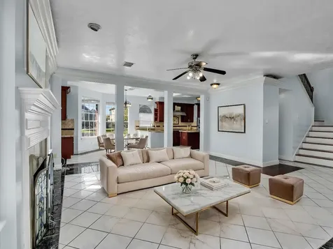 2739 Lakeside Village Drive Missouri City TX 77459