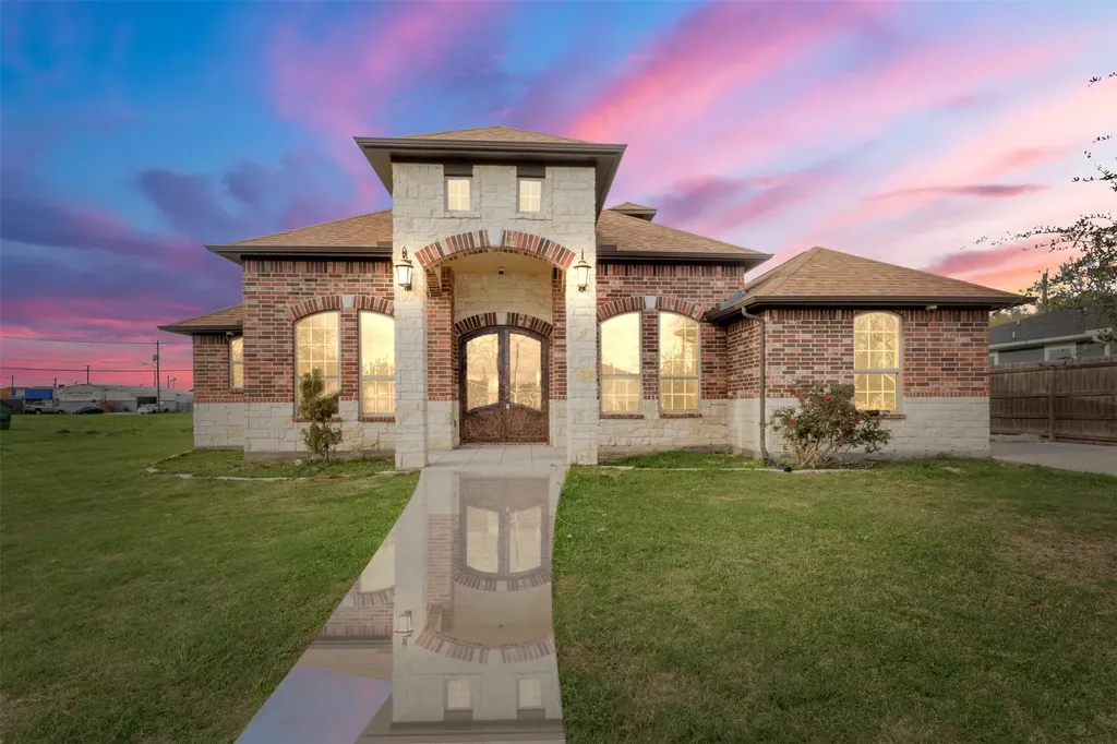 225 Kalmer Street Street Pasadena TX 77502