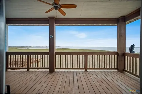 1383 Bay Point Drive Port Lavaca TX 77979