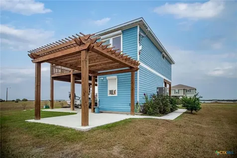 1383 Bay Point Drive Port Lavaca TX 77979