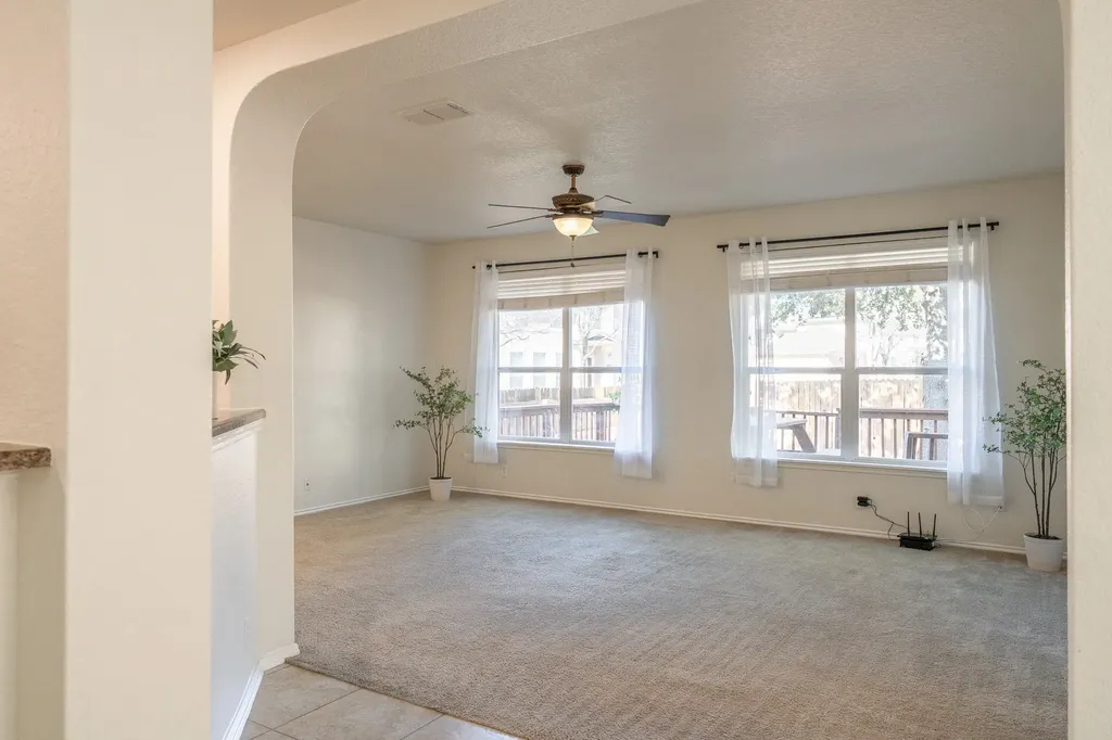 6913 Abbey Falls San Antonio TX 78249