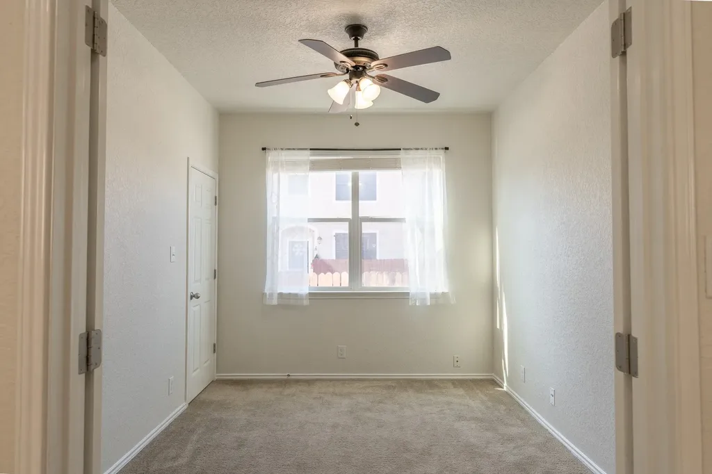 6913 Abbey Falls San Antonio TX 78249