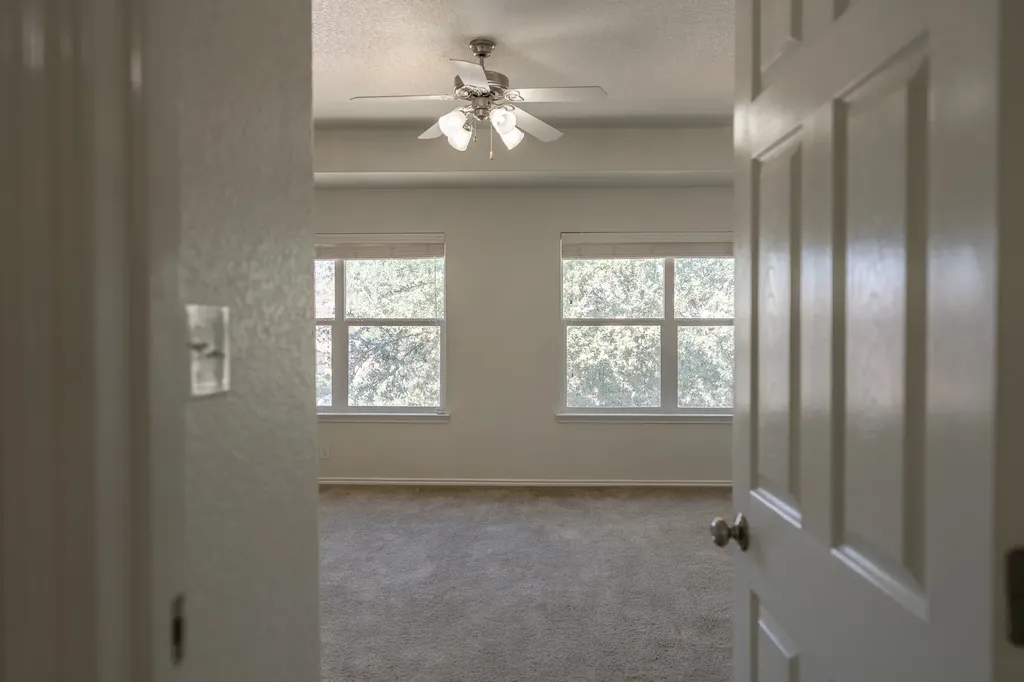 6913 Abbey Falls San Antonio TX 78249