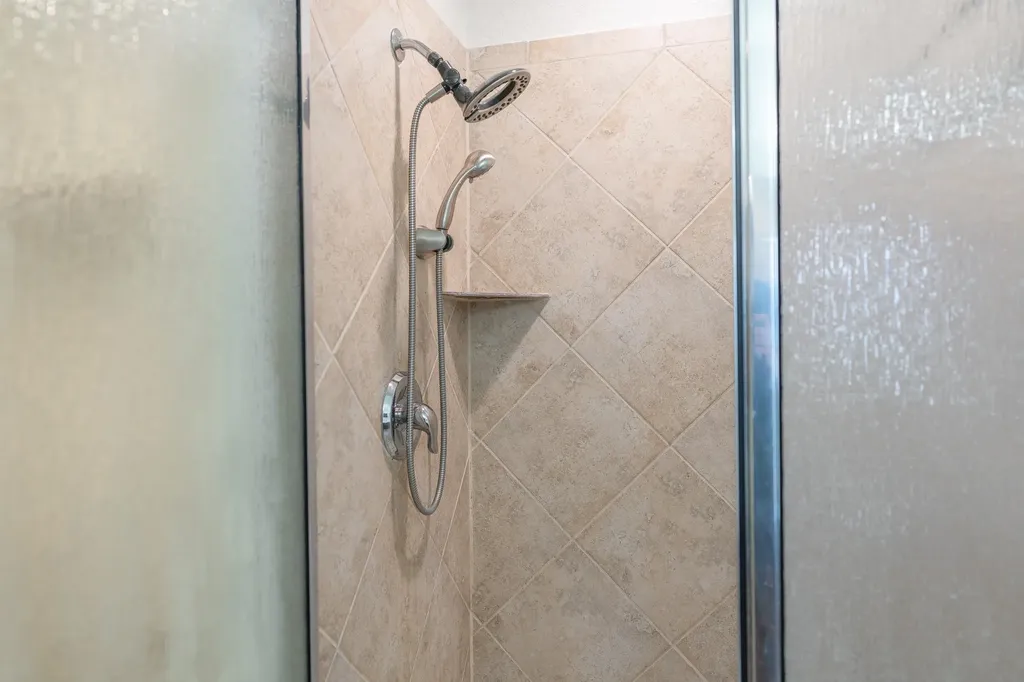 6913 Abbey Falls San Antonio TX 78249