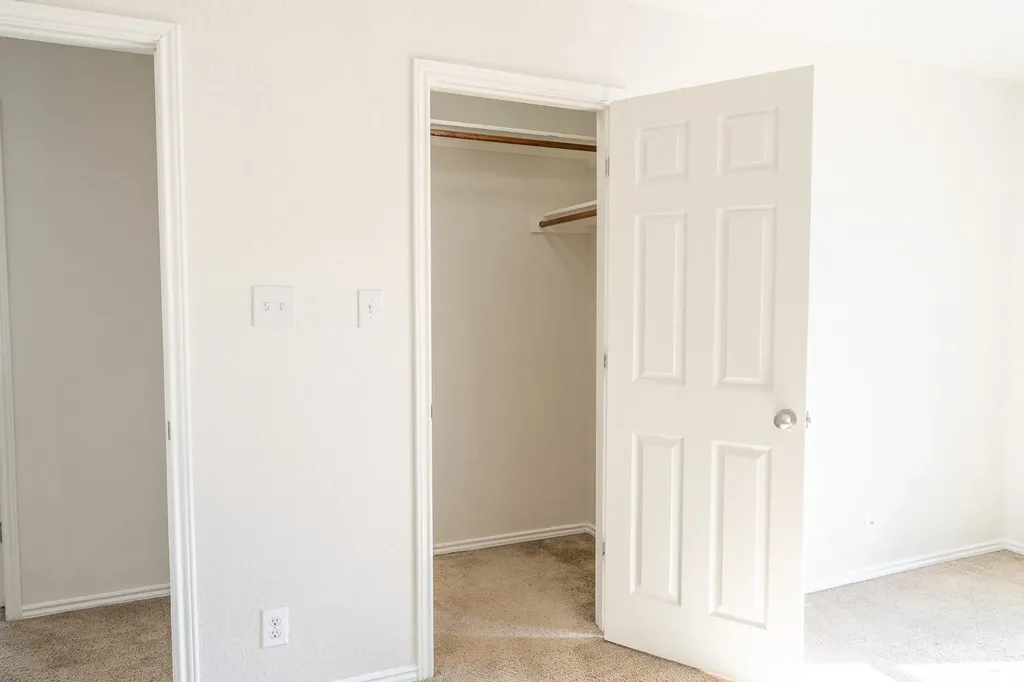 6913 Abbey Falls San Antonio TX 78249