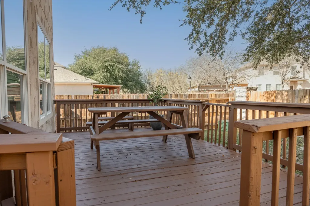 6913 Abbey Falls San Antonio TX 78249