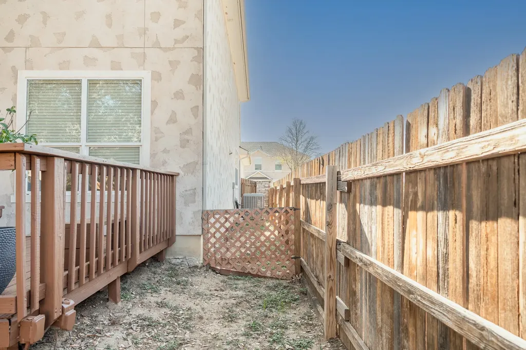 6913 Abbey Falls San Antonio TX 78249