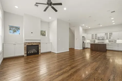 2441 Charleston Street A Houston TX 77021