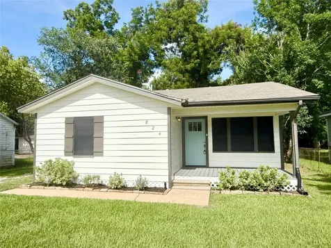 824 S Anderson Street Angleton TX 77515