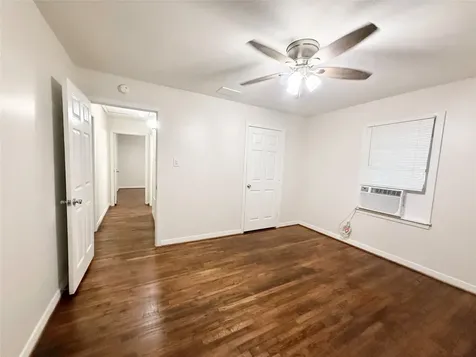 824 S Anderson Street Angleton TX 77515