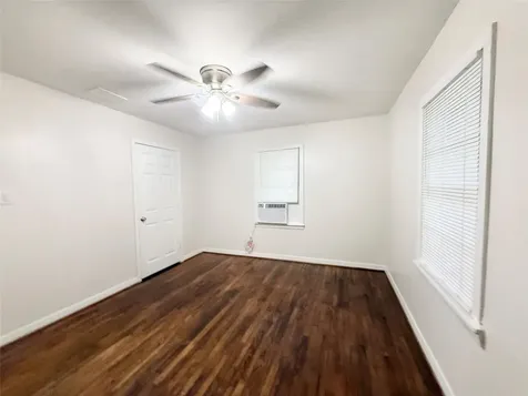 824 S Anderson Street Angleton TX 77515