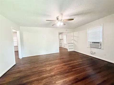 824 S Anderson Street Angleton TX 77515