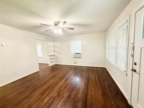 824 S Anderson Street Angleton TX 77515