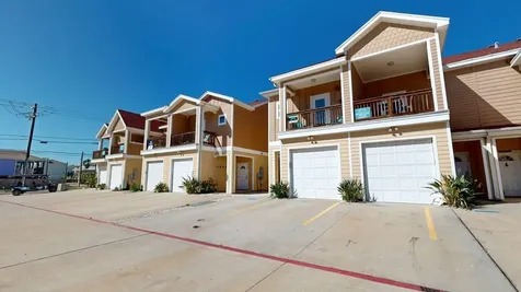 1813 S 11th Street 106 Port Aransas TX 78373