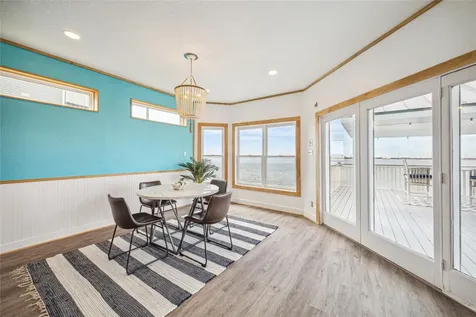 1322 Outrigger Tiki Island TX 77554