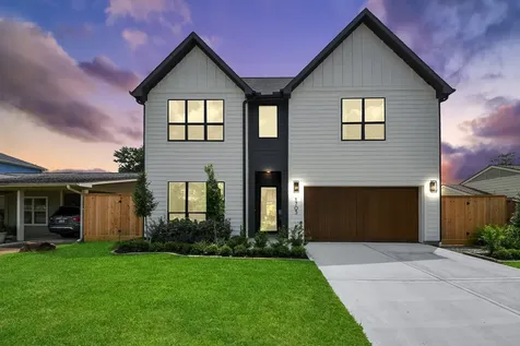 1705 Saxon Drive Houston TX 77018