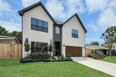 1705 Saxon Drive Houston TX 77018