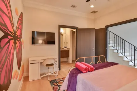 4114 Driscoll Street Houston TX 77098