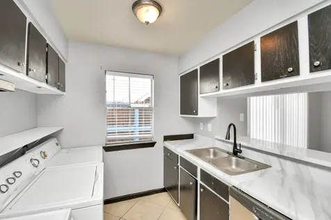 9350 Country Creek Drive 6 Houston TX 77036