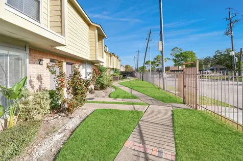 9350 Country Creek Drive 6 Houston TX 77036