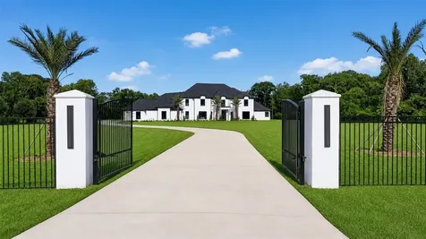 8243 Thompson Lake Drive Missouri City TX 77459