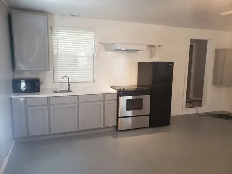 113 N Middle Street Flatonia TX 78941