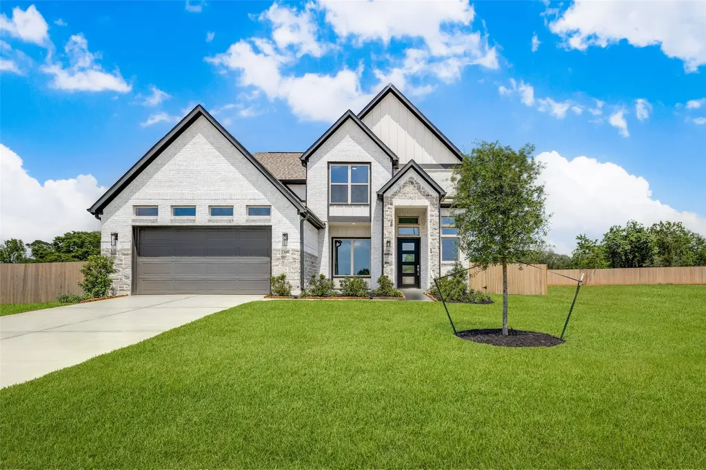 349 Covey Lane Sealy TX 77474