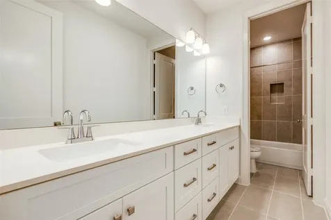 349 Covey Lane Sealy TX 77474