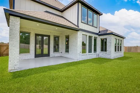 349 Covey Lane Sealy TX 77474