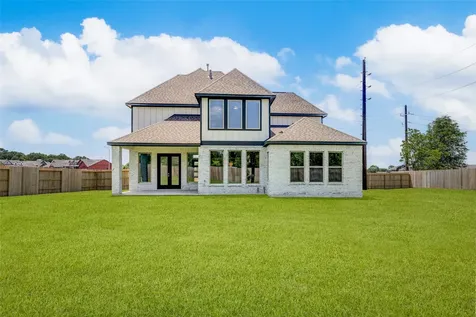 349 Covey Lane Sealy TX 77474