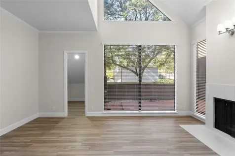 336 Litchfield Lane Houston TX 77024