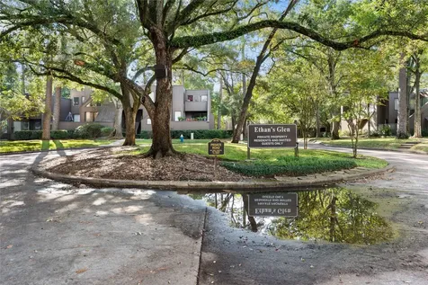 336 Litchfield Lane Houston TX 77024