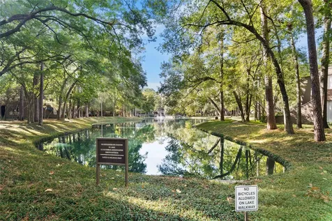 336 Litchfield Lane Houston TX 77024