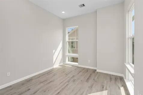 5610 Patrick Street L Houston TX 77076