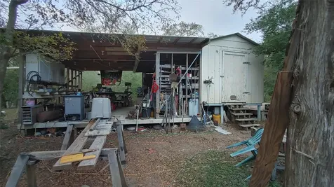 270 Country Way Smithville TX 78957