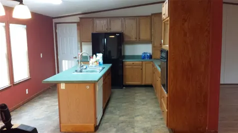 270 Country Way Smithville TX 78957