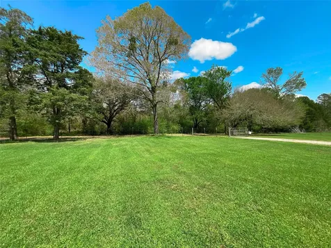 3854 County Road 2604 Alto TX 75925
