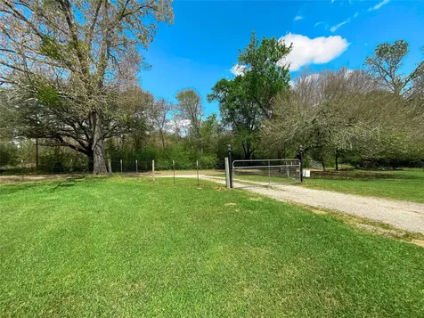 3854 County Road 2604 Alto TX 75925
