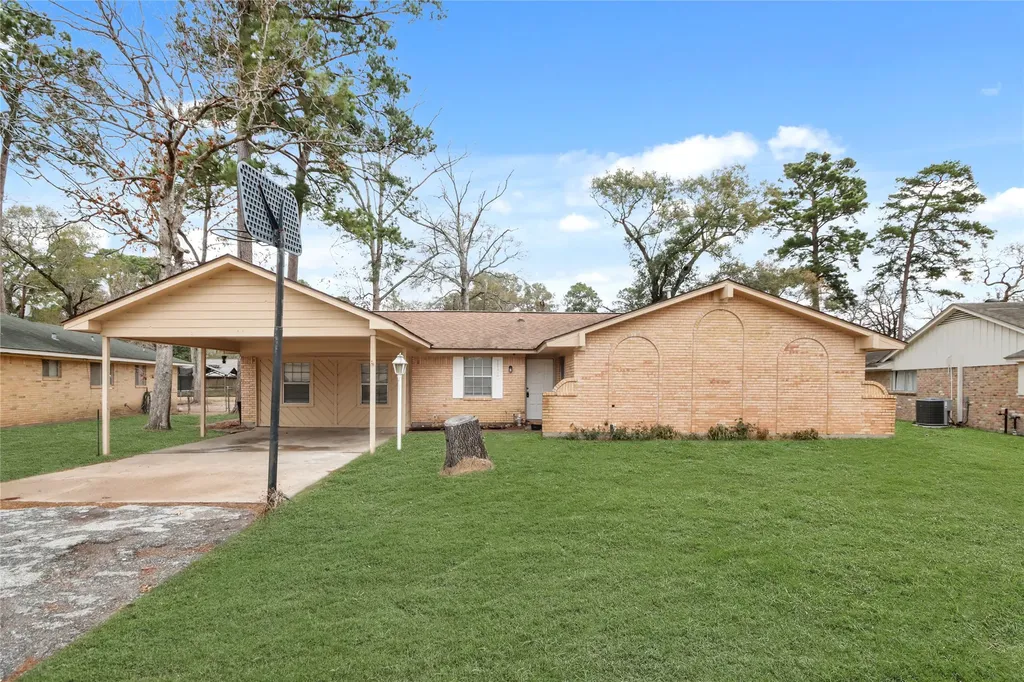 111 Montrose Circle Conroe TX 77301