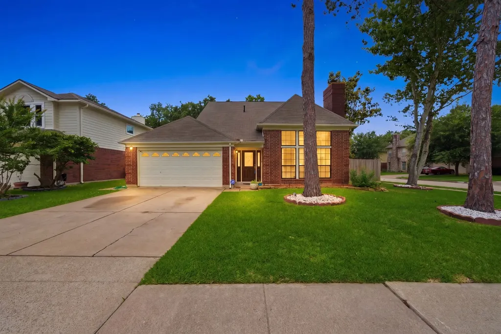 1402 Thornwood Lane Houston TX 77062
