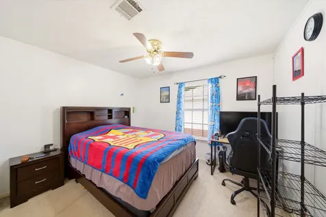 1402 Thornwood Lane Houston TX 77062