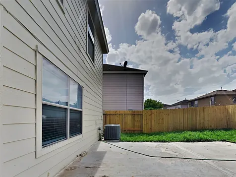 427 Remington Creek Drive Houston TX 77073
