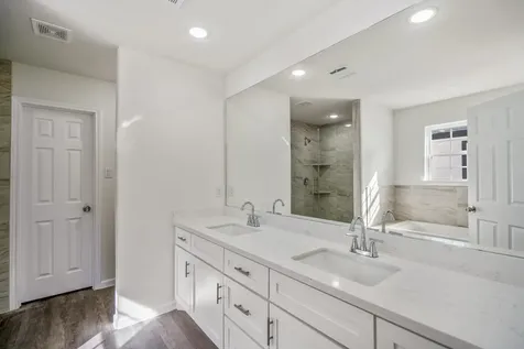 6513 Goldspier Street Houston TX 77091