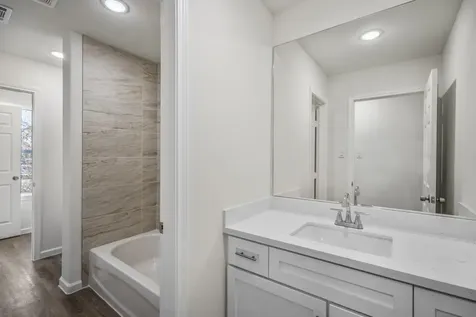 6513 Goldspier Street Houston TX 77091