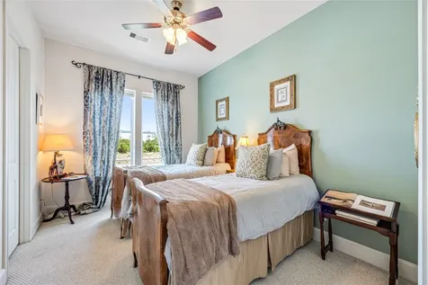 5628 Cohn Terrace Houston TX 77007