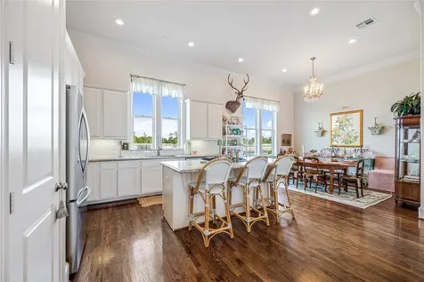 5628 Cohn Terrace Houston TX 77007
