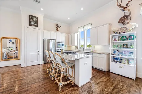 5628 Cohn Terrace Houston TX 77007