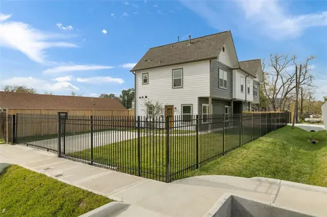 6417 Eastland Street Houston TX 77028
