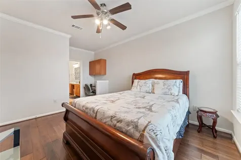 1711 Old Spanish Trail 203 Houston TX 77054