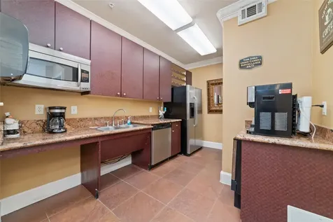1711 Old Spanish Trail 203 Houston TX 77054